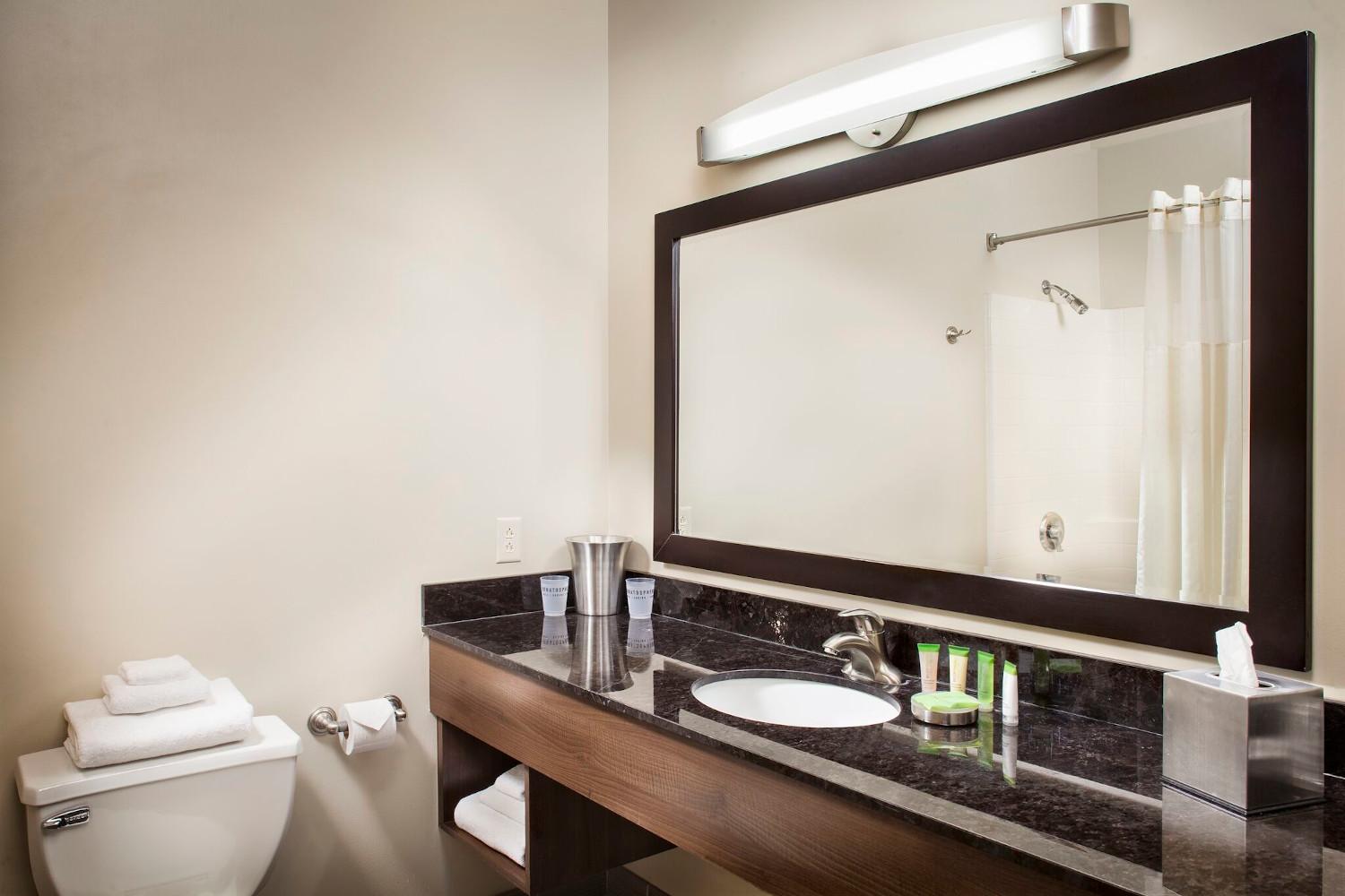 Select King Bathroom